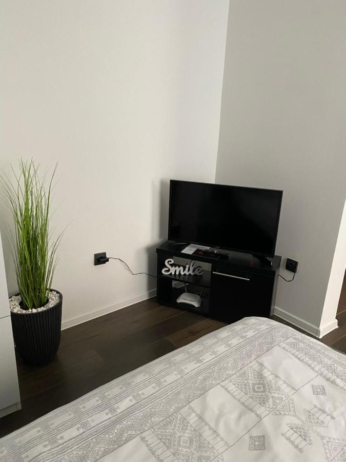 Strawberry Apartments City Center Novi Sad Exterior photo
